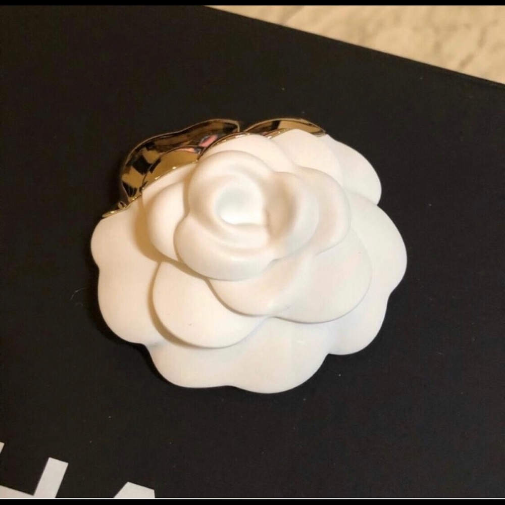 Chanel Limited Edition Camellia Flower - Picture 5 of 6